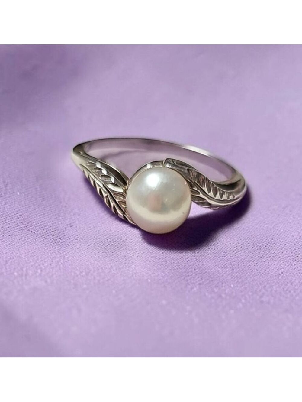 Sterling Silver Pearl Ring Leaf Engraved Vintage Band Size 8